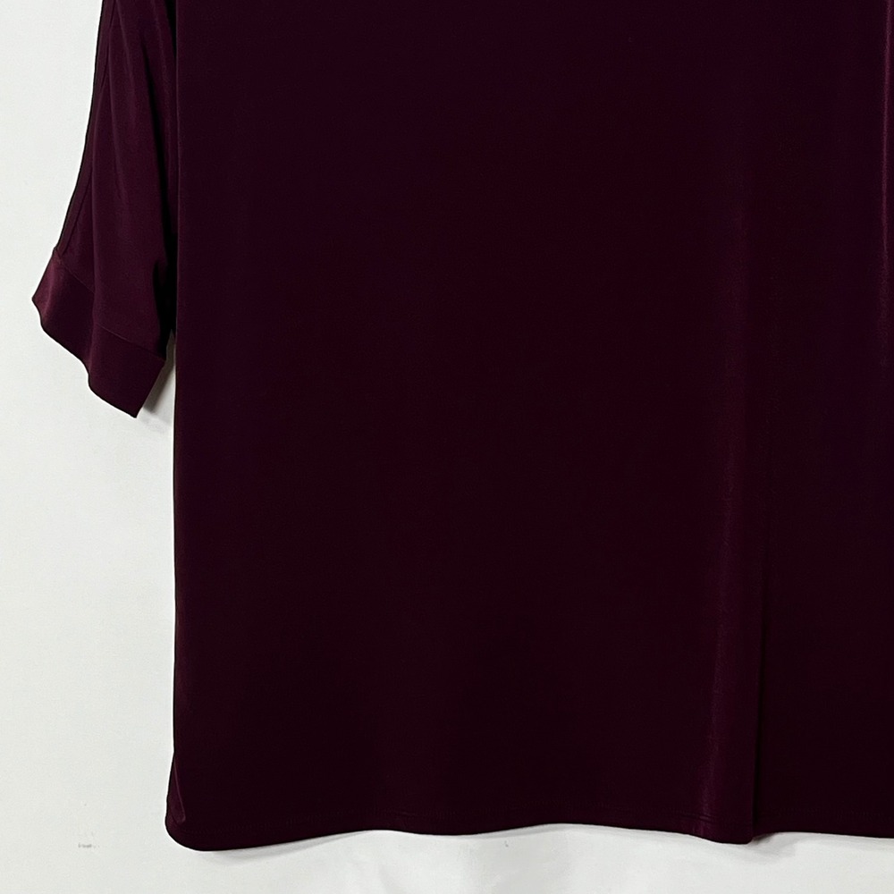 Chico's Womens Size 3 Plum Burgundy Zipper Shoulder Short Sleeve Blouse Top - Picture 4 of 7